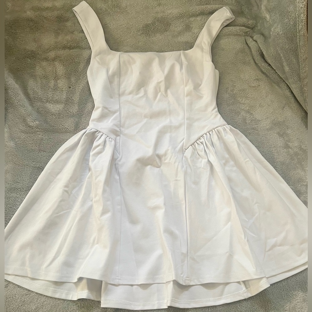NEW OQQ White Dress - Size L